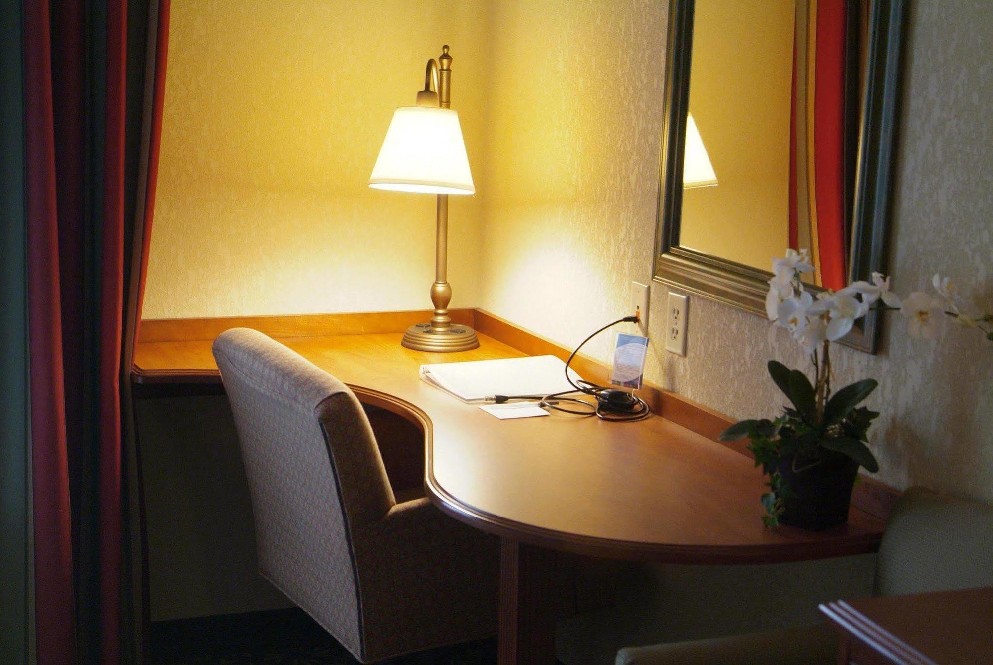 Newly Renovated Hampton Inn Omaha West Lakeside Cameră foto